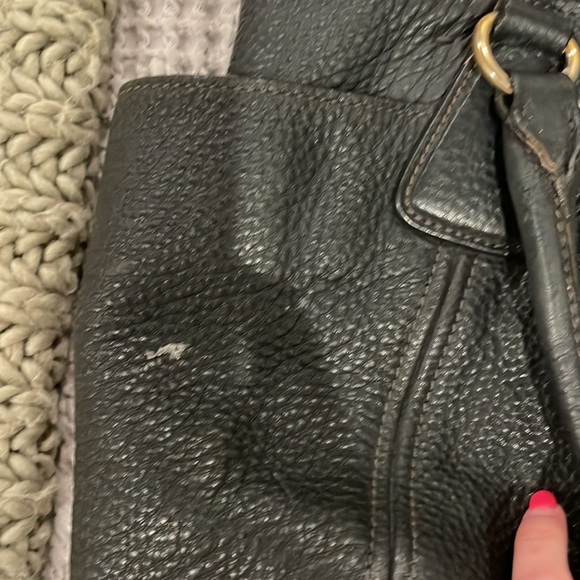 COPY - PRADA PURSE PREVIOUSLY OWNED AND LOVED TO DEATH!! $300 only!!!!! - Picture 5 of 9